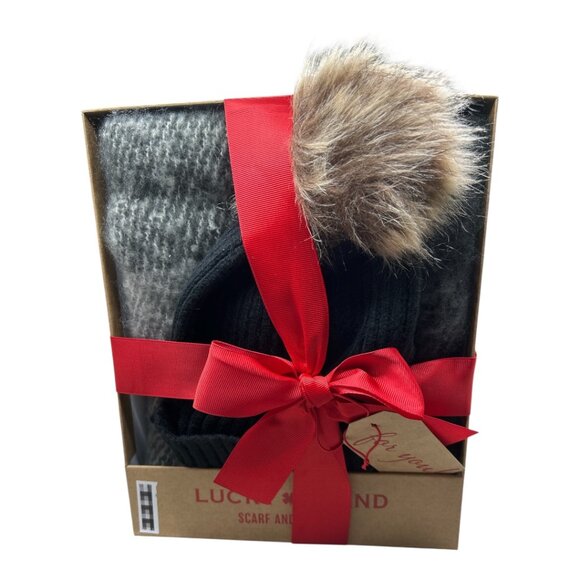 Lucky Brand Hat and Scarf Set Black Ribbed Beanie W/Faux Fur Pom & Plaid Scarf - Picture 5 of 6